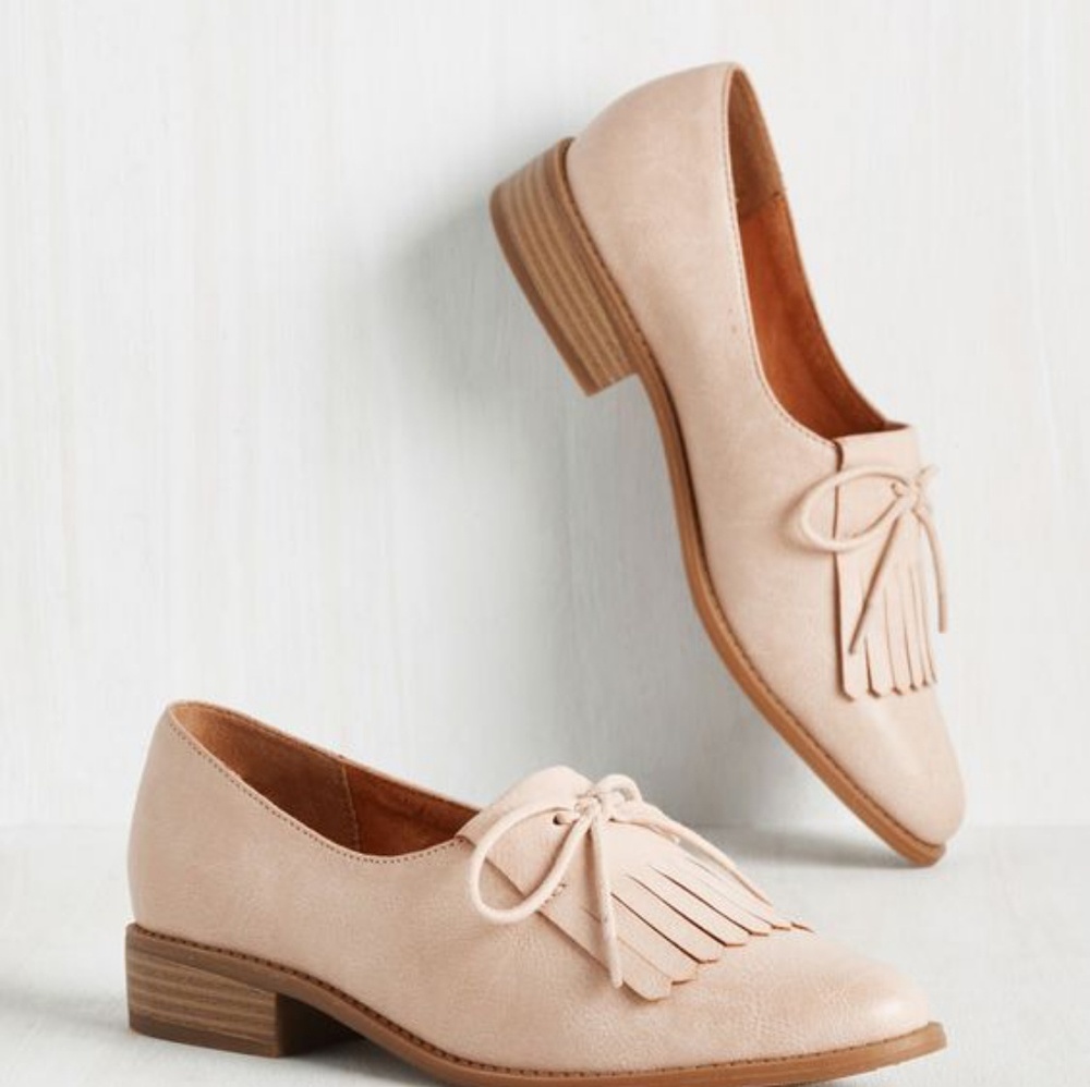 Flash Oxford Loafer in Nude